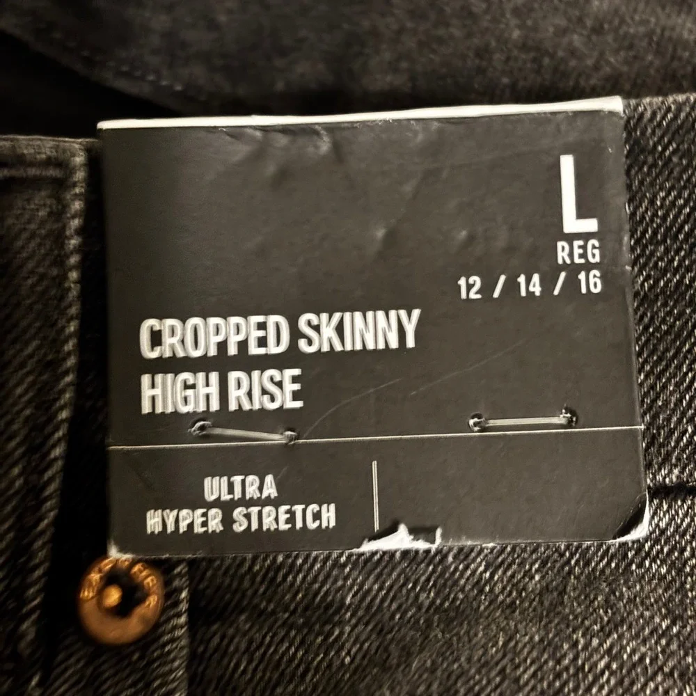 Express Women's FlexX Jeans Large NWT High Rise Cropped Skinny‎ Black Distressed